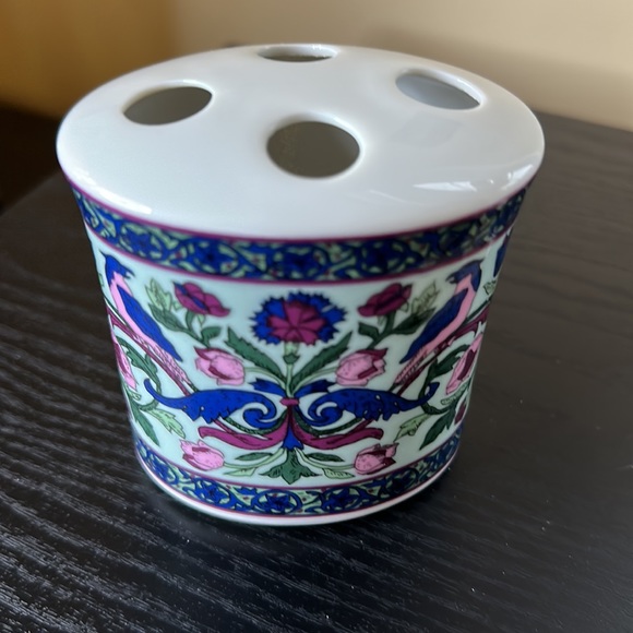 Pier 1 3-Piece Ceramic Bath Accessory Set - Picture 7 of 16